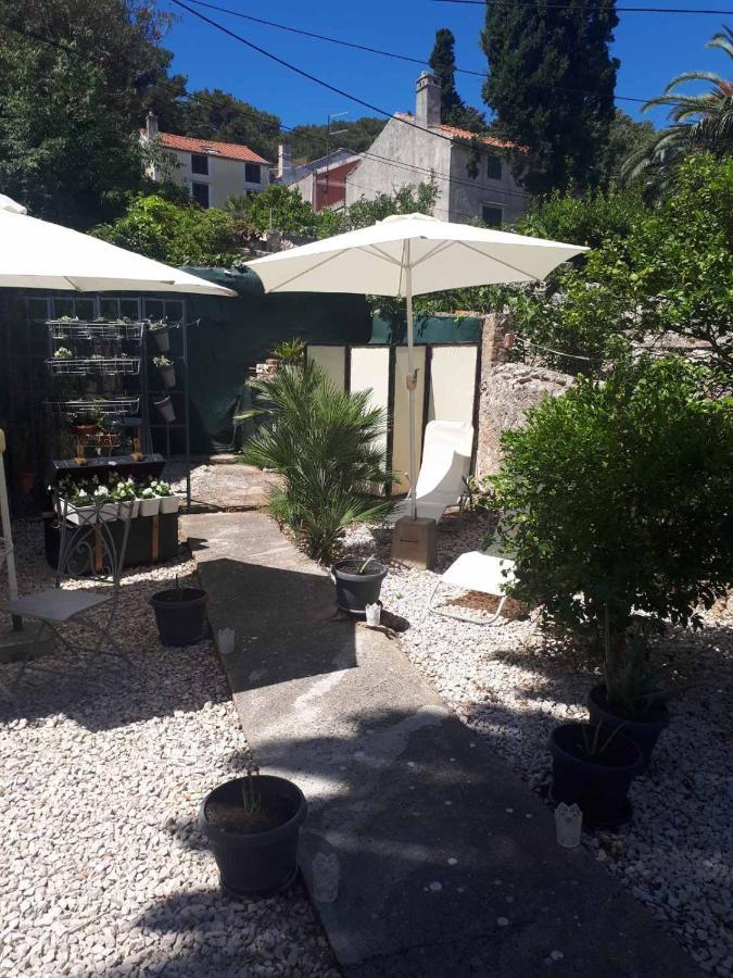Apartments Petra 23 Mali Losinj Exterior photo