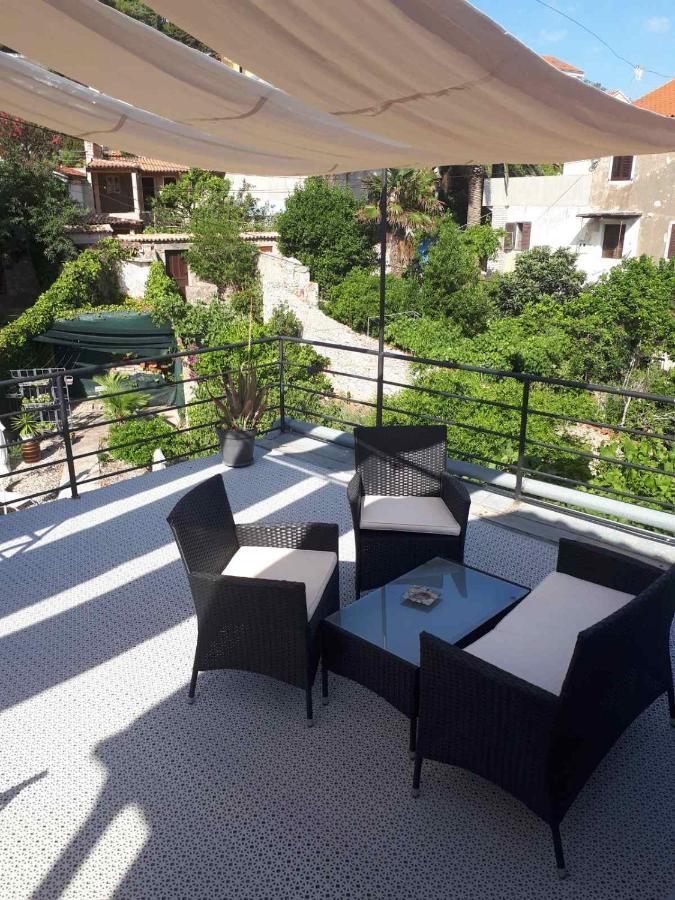 Apartments Petra 23 Mali Losinj Exterior photo