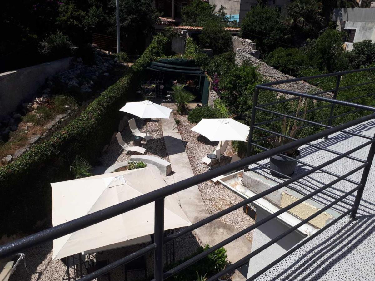 Apartments Petra 23 Mali Losinj Exterior photo