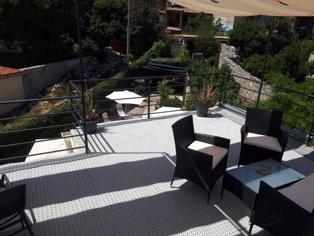 Apartments Petra 23 Mali Losinj Exterior photo