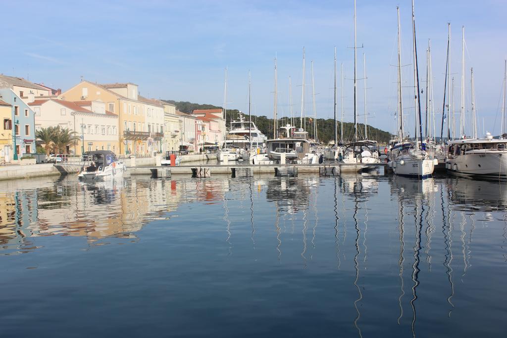 Apartments Petra 23 Mali Losinj Exterior photo